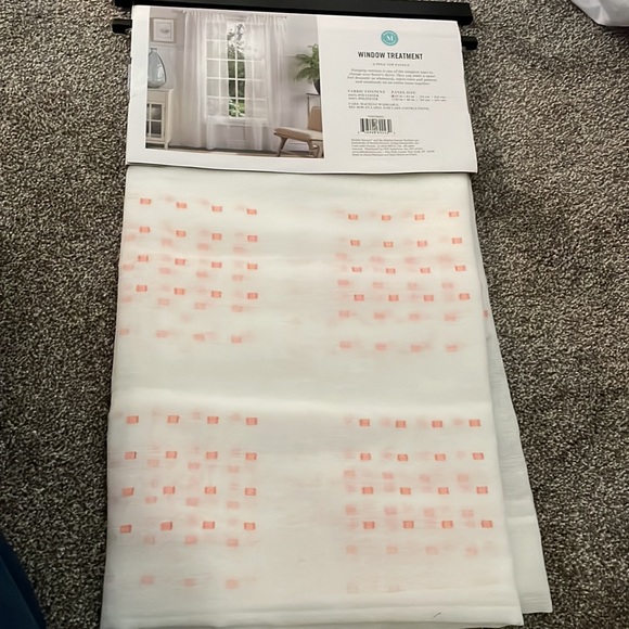 New Clip Sheer Curtain Panels montauk Martha Stewart 37” x 84” pole top pair - Picture 5 of 6